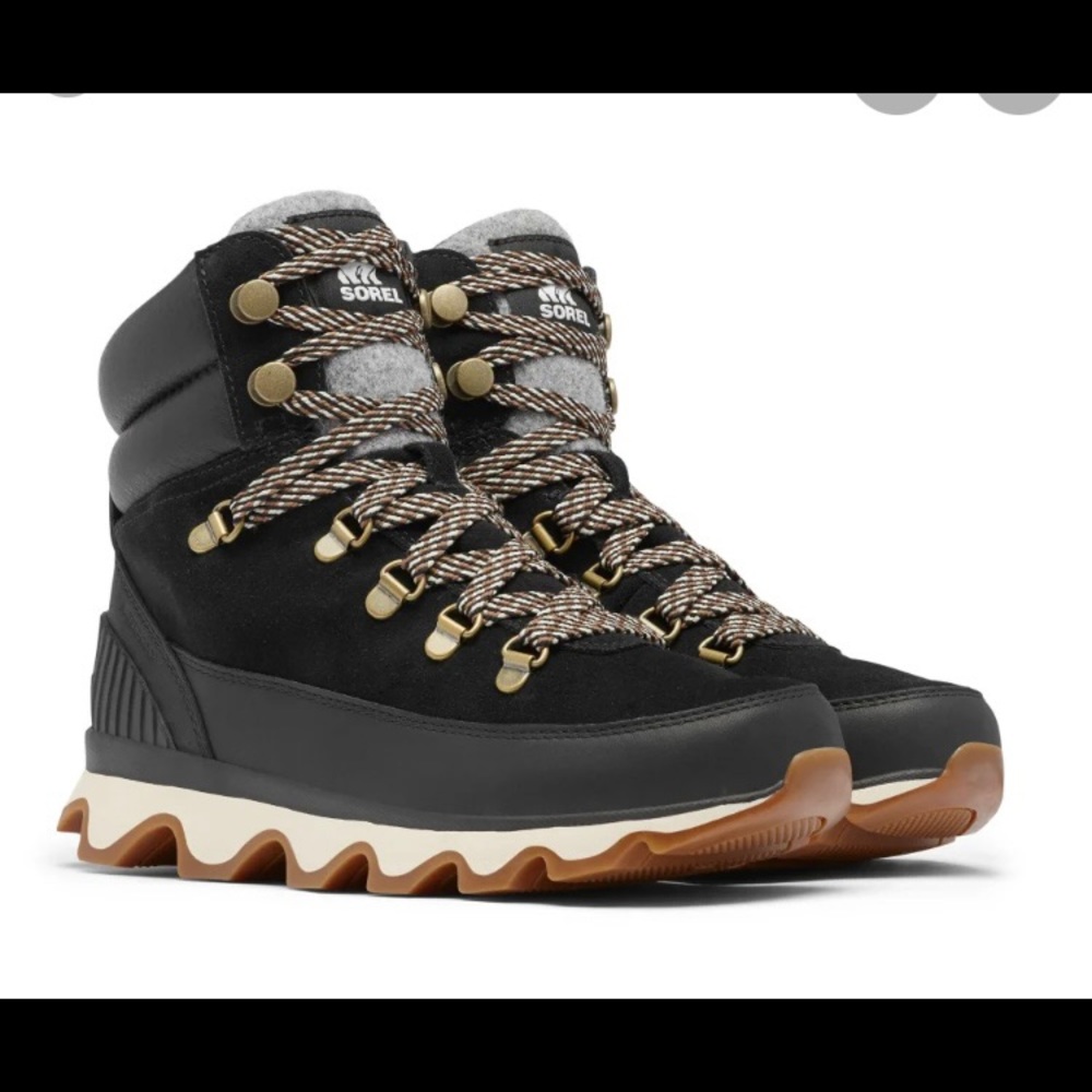 Sorel kinetic conquest boot new in box sz 9